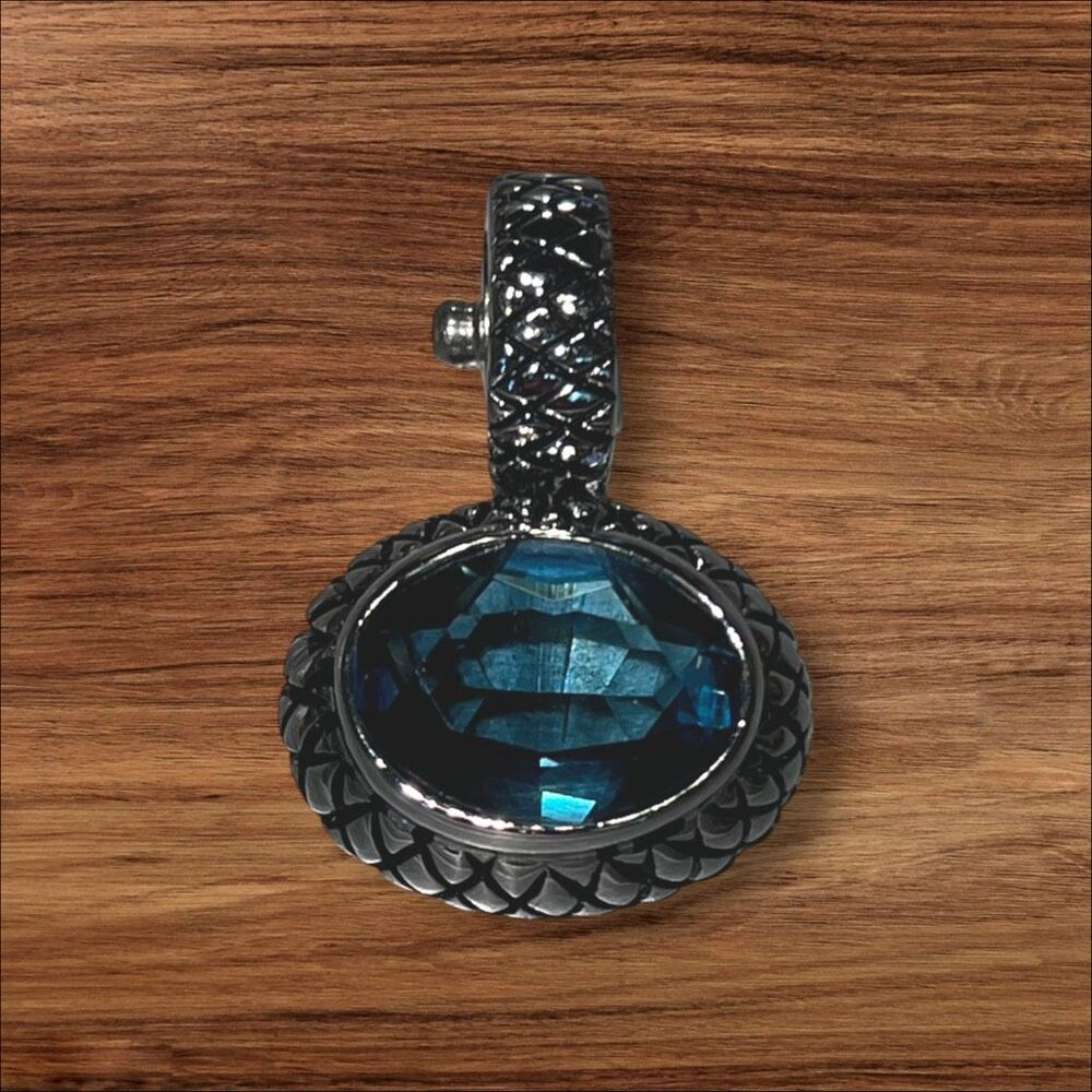 STOCKO Deep Blue Faceted Oval Statement Pendant Silver Tone